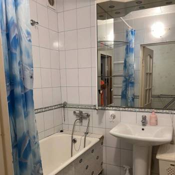 Сдается Многокомнатная квартира, 85 м²