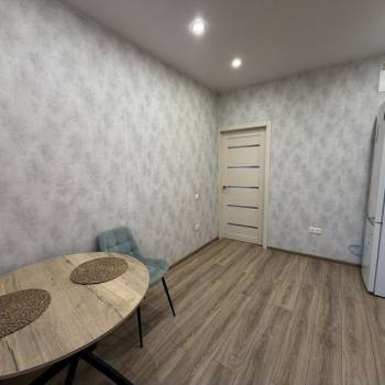 Продается 1-комнатная квартира, 39 м²