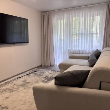 Продается 3-х комнатная квартира, 63 м²