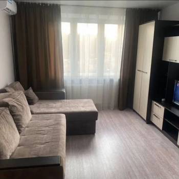 Сдается 1-комнатная квартира, 40 м²