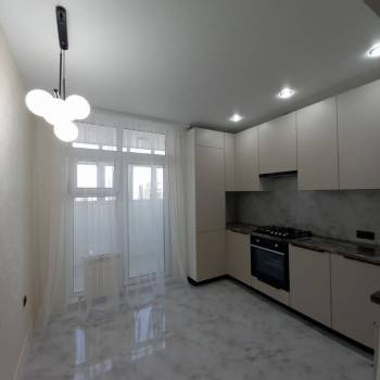 Продается 1-комнатная квартира, 40 м²
