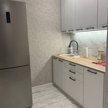 Продается 1-комнатная квартира, 46 м²