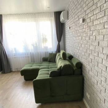 Продается 3-х комнатная квартира, 63 м²