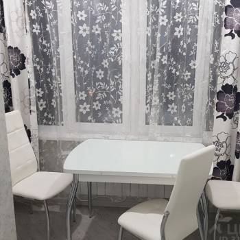 Сдается 2-х комнатная квартира, 65 м²