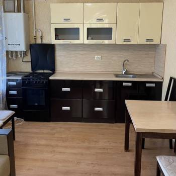 Сдается 1-комнатная квартира, 50 м²