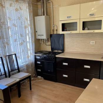 Сдается 1-комнатная квартира, 50 м²