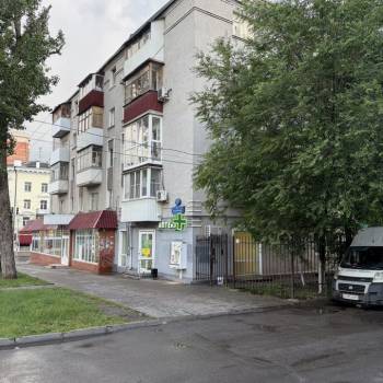 Сдается Многокомнатная квартира, 60 м²