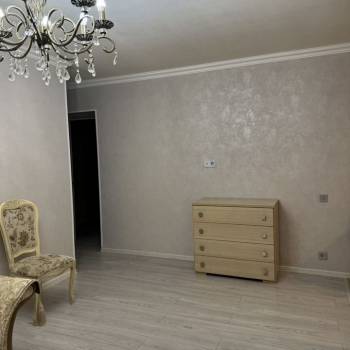Сдается Многокомнатная квартира, 60 м²