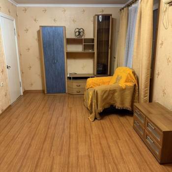 Сдается Многокомнатная квартира, 60 м²