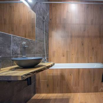 Продается 1-комнатная квартира, 45 м²