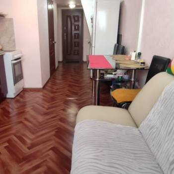 Продается 1-комнатная квартира, 35 м²