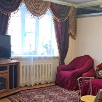 Сдается Многокомнатная квартира, 100 м²