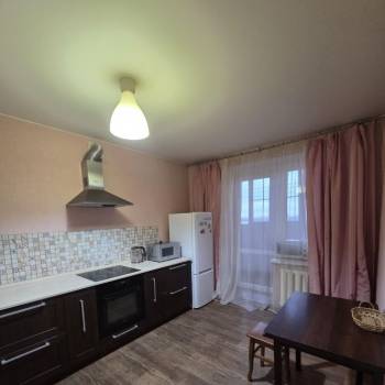 Сдается 1-комнатная квартира, 46 м²