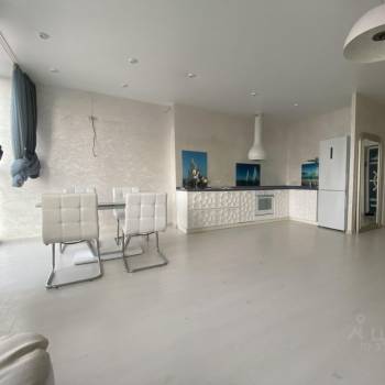 Сдается 2-х комнатная квартира, 70 м²