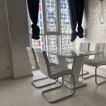 Сдается 2-х комнатная квартира, 70 м²