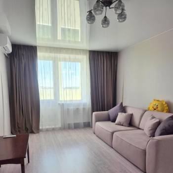 Сдается 1-комнатная квартира, 38 м²