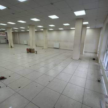 Сдается Нежилое помещение, 270 м²