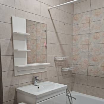 Продается 1-комнатная квартира, 39 м²