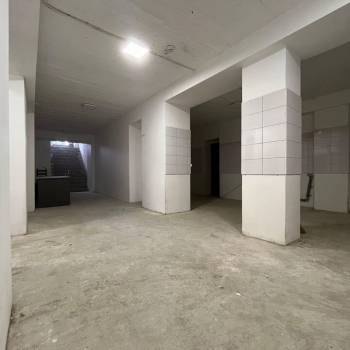 Продается Нежилое помещение, 300 м²