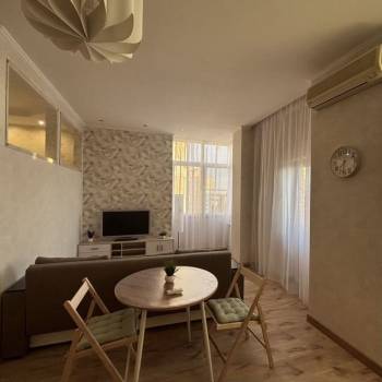 Сдается 1-комнатная квартира, 50 м²