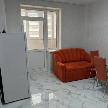 Сдается 1-комнатная квартира, 42 м²
