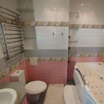 Продается 3-х комнатная квартира, 100 м²