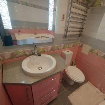 Продается 3-х комнатная квартира, 100 м²