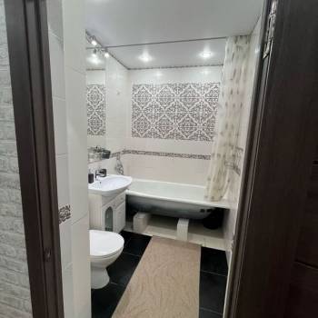 Сдается 1-комнатная квартира, 51,7 м²
