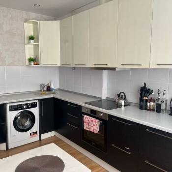Сдается 1-комнатная квартира, 51,7 м²