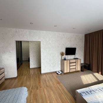 Сдается 1-комнатная квартира, 51,7 м²