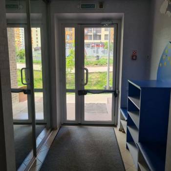 Сдается Нежилое помещение, 89 м²
