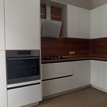 Продается 1-комнатная квартира, 42 м²