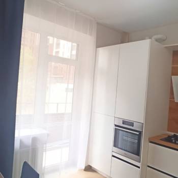 Продается 1-комнатная квартира, 42 м²