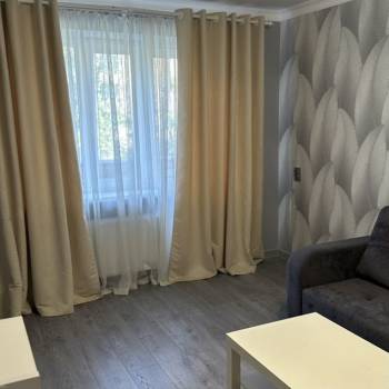 Продается 1-комнатная квартира, 28,4 м²