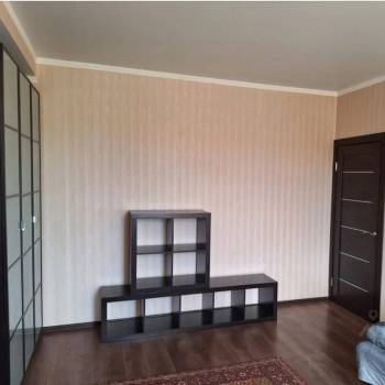Продается 1-комнатная квартира, 41 м²
