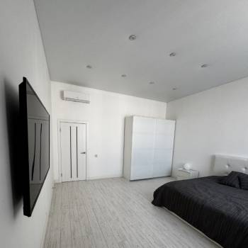Продается 2-х комнатная квартира, 77,3 м²