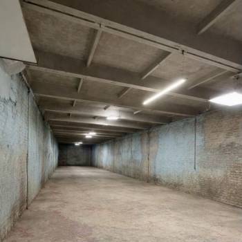 Сдается Нежилое помещение, 700 м²