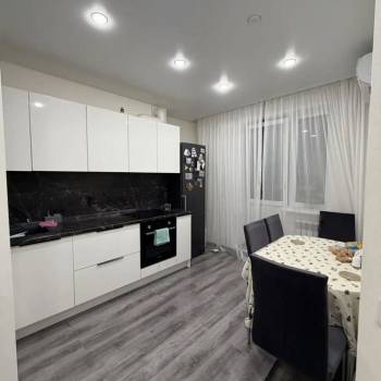 Сдается 1-комнатная квартира, 45 м²