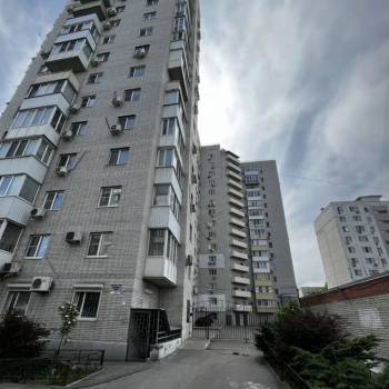 Продается 1-комнатная квартира, 47 м²
