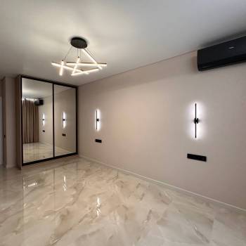 Продается 1-комнатная квартира, 65 м²