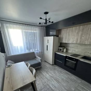 Продается 1-комнатная квартира, 36,8 м²