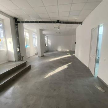 Сдается Нежилое помещение, 90 м²