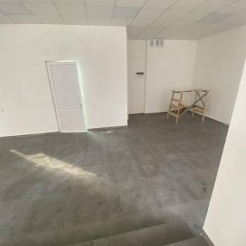 Сдается Нежилое помещение, 90 м²