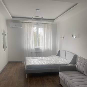 Сдается 1-комнатная квартира, 42 м²