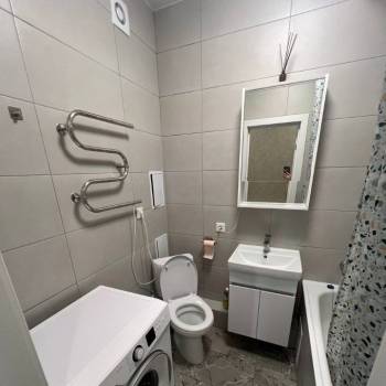 Продается 1-комнатная квартира, 37 м²