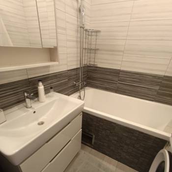 Сдается Многокомнатная квартира, 75 м²