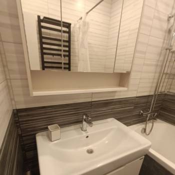 Сдается Многокомнатная квартира, 75 м²