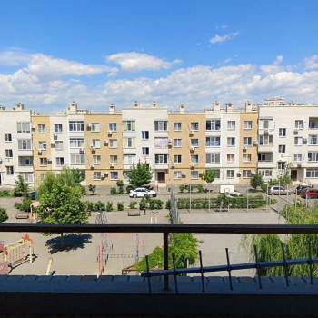 Сдается 1-комнатная квартира, 38 м²