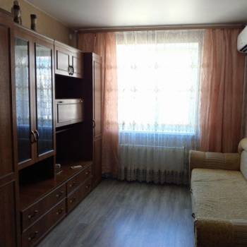 Сдается 1-комнатная квартира, 38 м²