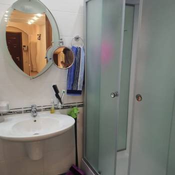 Сдается 2-х комнатная квартира, 100 м²